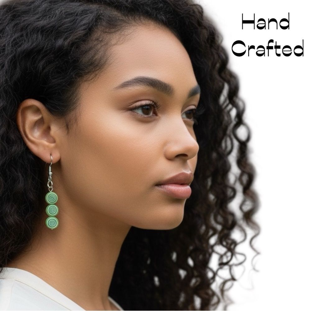 Hand Crafted Green White Circle Drop Earrings NWT